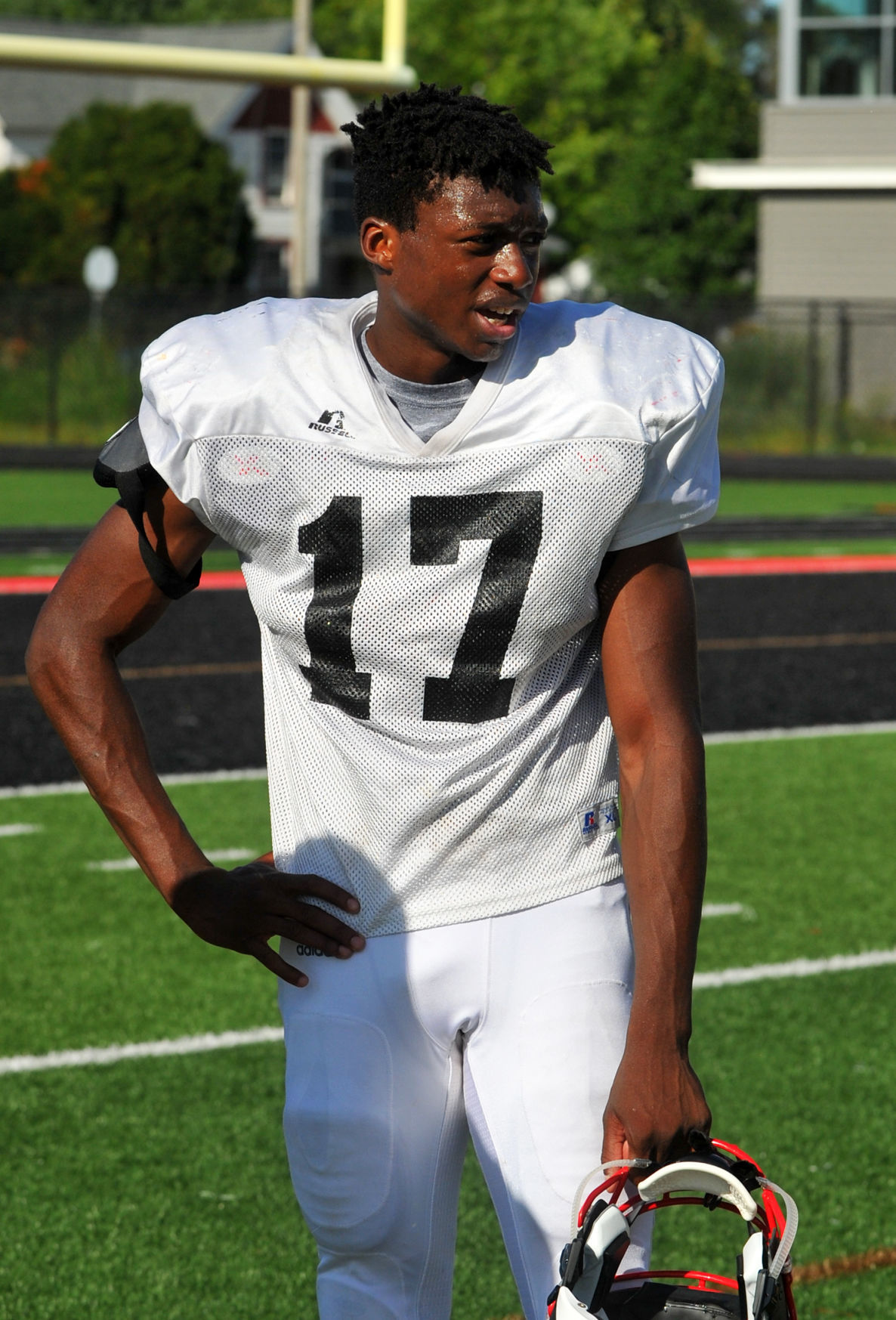 Clinton football for Pigskin Preview